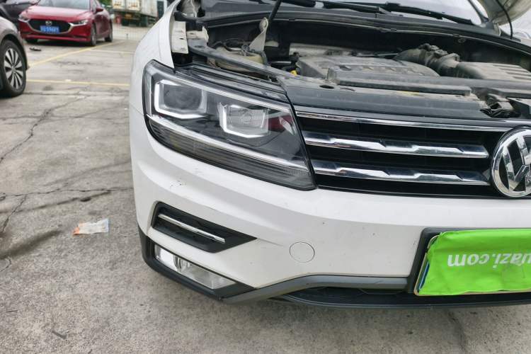 Used Volkswagen Tiguan L 2018 330TSI Automatic Two-Wheel Drive Luxury Edition Right Front Headlight