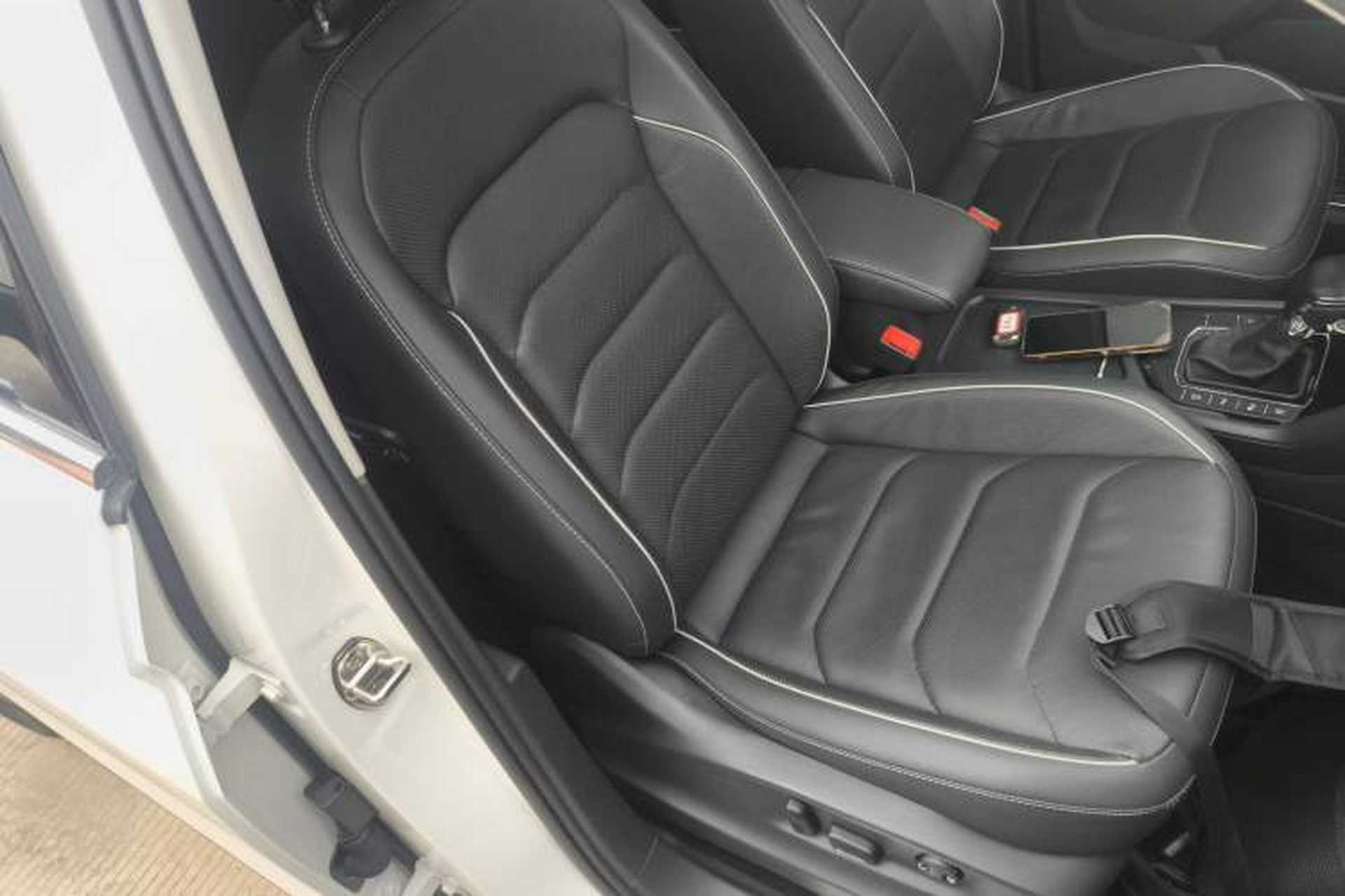 Used Volkswagen Tiguan L 2018 Revised 330TSI Automatic Two-Wheel Drive Flagship Edition Right Front Seat