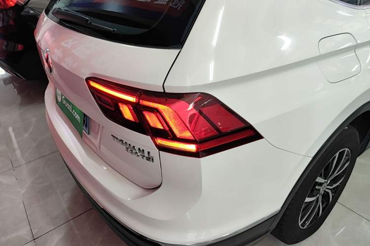 Used Volkswagen Tiguan L 2018 330TSI Automatic Two-Wheel Drive Comfort Edition Right Rear Taillight