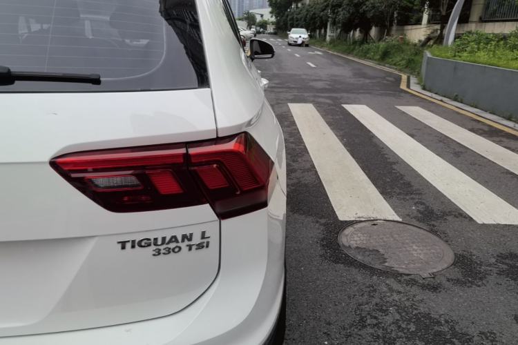 Used Volkswagen Tiguan L 2018 Facelift 330TSI Automatic Two-Wheel Drive Luxury Edition Right Rear Taillight