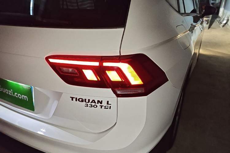 Used Volkswagen Tiguan L 2018 330TSI Automatic Two-Wheel Drive Luxury Edition Right Rear Taillight