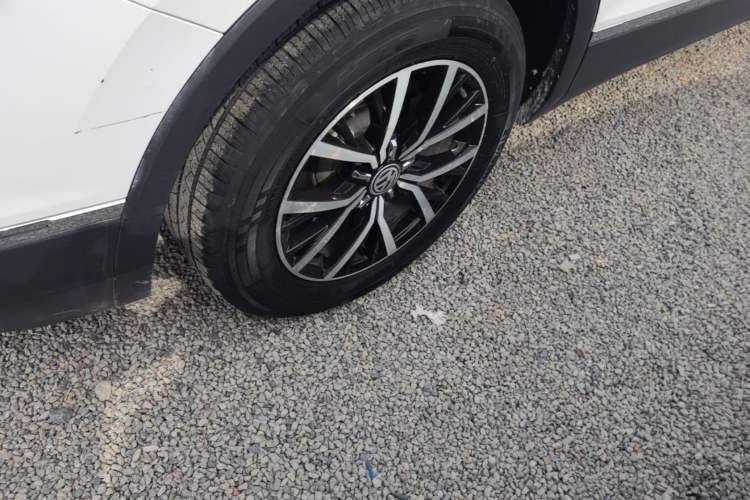 Used Volkswagen Tiguan L 2018 330TSI Automatic Two-Wheel Drive Luxury Edition Right Rear Wheel Hub