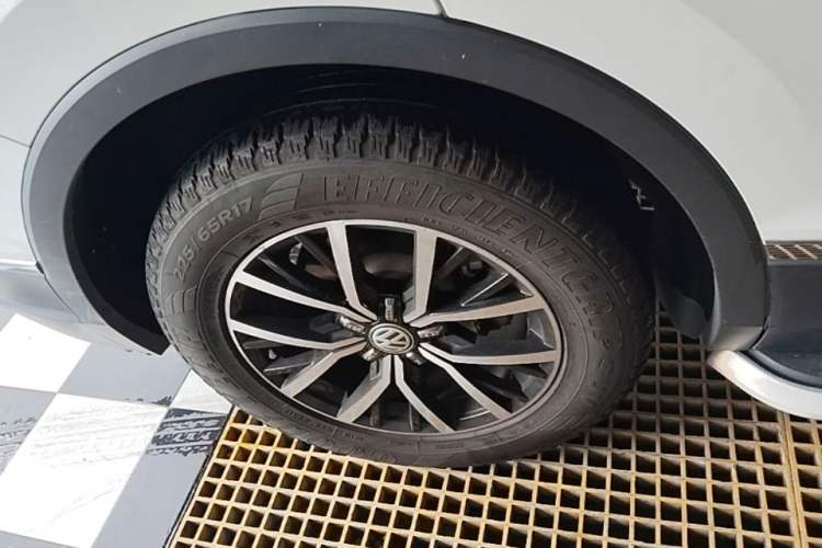 Used Volkswagen Tiguan L 2018 330TSI Automatic Two-Wheel Drive Luxury Edition Right Rear Wheel Hub