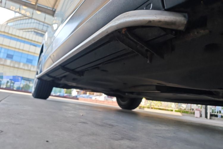 Used Volkswagen Tiguan L 2018 330TSI Automatic Two-Wheel Drive Luxury Edition Right Side Sill