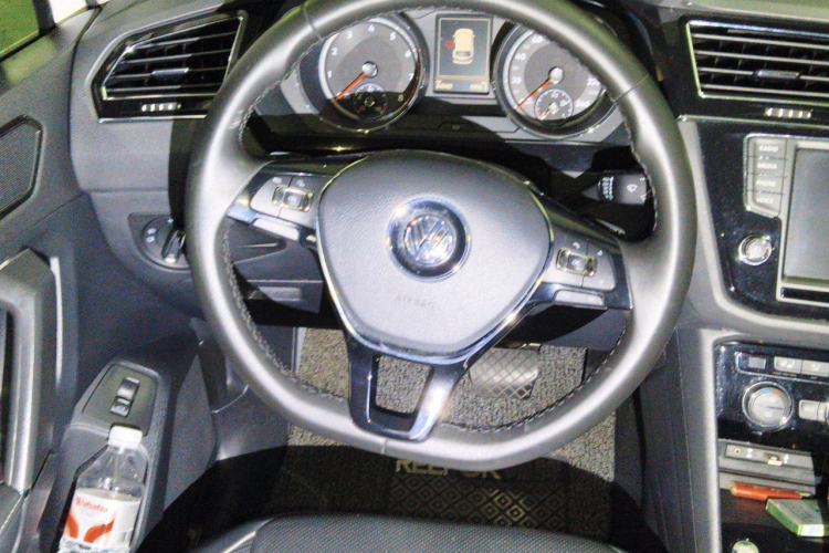 Used Volkswagen Tiguan L 2018 330TSI Automatic Two-Wheel Drive Flagship Edition Steering Wheel