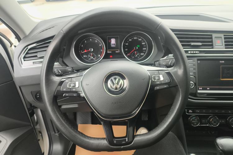 Used Volkswagen Tiguan L 2018 Revised 330TSI Automatic Two-Wheel Drive Flagship Edition Steering Wheel
