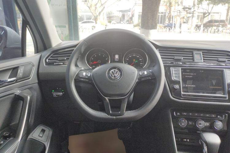 Used Volkswagen Tiguan L 2018 330TSI Automatic Two-Wheel Drive Flagship Edition Steering Wheel