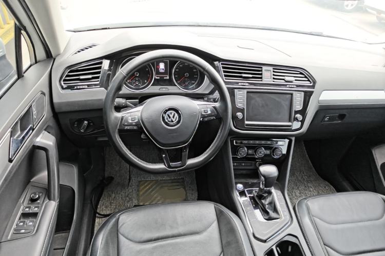 Used Volkswagen Tiguan L 2018 330TSI Automatic Two-Wheel Drive Luxury Edition Steering Wheel