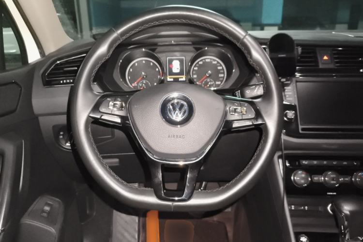 Used Volkswagen Tiguan L 2018 330TSI Automatic Two-Wheel Drive Flagship Edition Steering Wheel