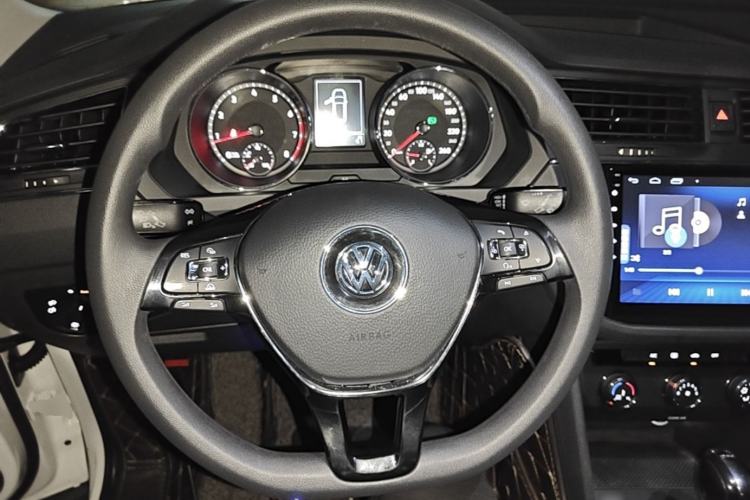 Used Volkswagen Tiguan L 2018 330TSI Automatic Two-Wheel Drive Luxury Edition Steering Wheel