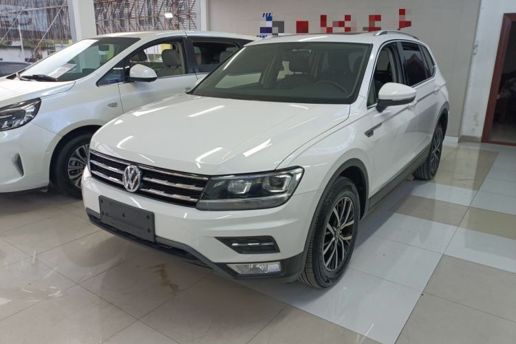 Used Volkswagen Tiguan L 2018 330TSI Automatic Two-Wheel Drive Luxury Edition Guazi used car, China used car export, Used car for sale, Used  cars, Cheapest cars for sale
