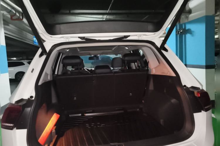Used Volkswagen Tiguan L 2018 330TSI Automatic Two-Wheel Drive Flagship Edition Trunk