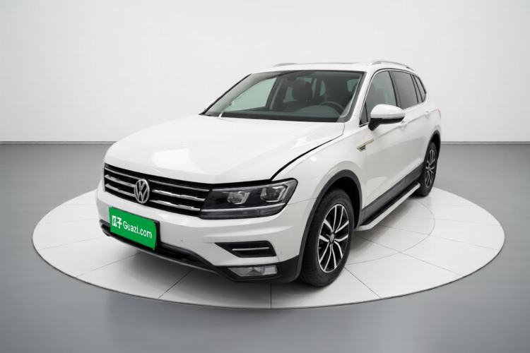 Volkswagen Tiguan L 2018 330TSI Automatic Two-Wheel Drive Luxury Edition d’occasion Guazi used car, China used car export, Used car for sale, Used cars, Cheapest cars for sale