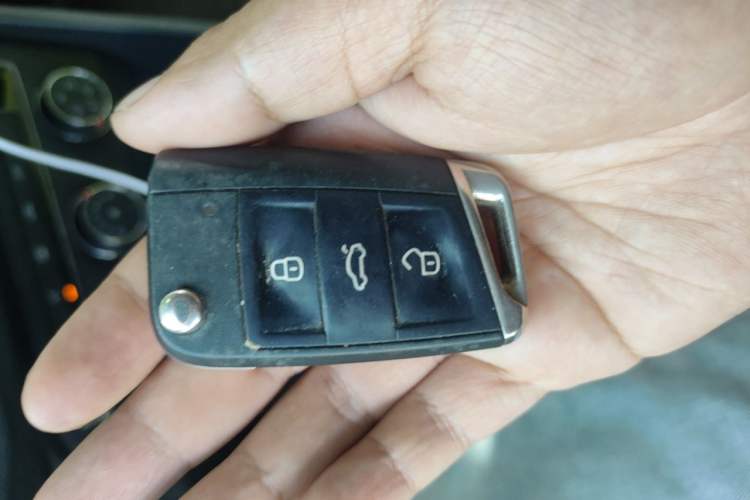 Used Volkswagen Tiguan L 2018 330TSI Automatic Two-Wheel Drive Luxury Edition Vehicle Key