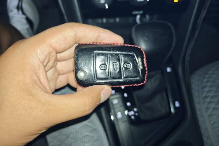 Used Volkswagen Tiguan L 2018 380TSI Automatic All-Wheel Drive Luxury Edition Vehicle Key