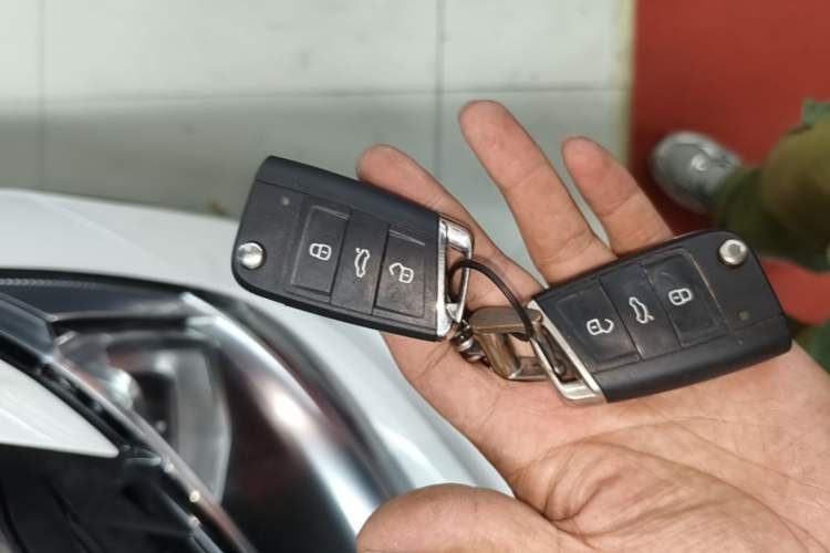 Used Volkswagen Tiguan L 2018 330TSI Automatic Two-Wheel Drive Luxury Edition Vehicle Key