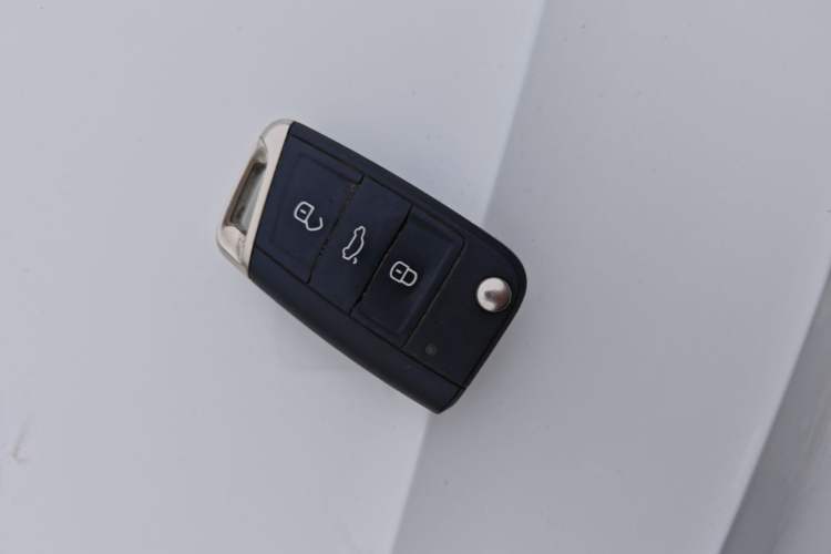 Used Volkswagen Tiguan L 2018 330TSI Automatic Two-Wheel Drive Luxury Edition Vehicle Key