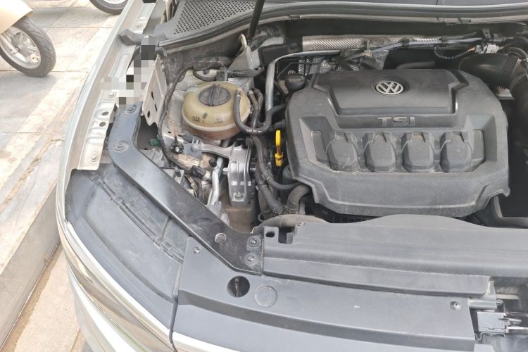 Used Volkswagen Tiguan L 2018 Revised 330TSI Automatic Two-Wheel Drive Flagship Edition Engine Bay Right