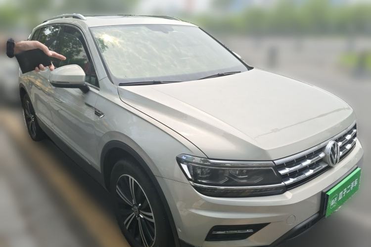 Used Volkswagen Tiguan L 2018 Revised 330TSI Automatic Two-Wheel Drive Flagship Edition Front Right 45 Deg