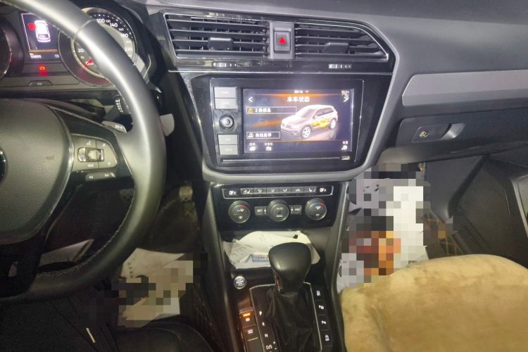 Used Volkswagen Tiguan L 2019 330TSI Automatic Two-Wheel Drive Smart Luxury Version China V Emission Standard Audio And AC Panel