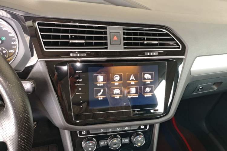 Used Volkswagen Tiguan L 2019 280TSI Automatic Two-Wheel Drive Panoramic Comfort Edition China VI Standard Audio And AC Panel