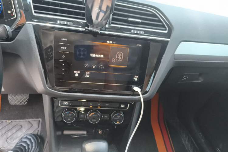 Used Volkswagen Tiguan L 2019 Updated Version 330TSI Automatic Two-Wheel Drive Panoramic Comfort Edition China VI Standard Audio And AC Panel