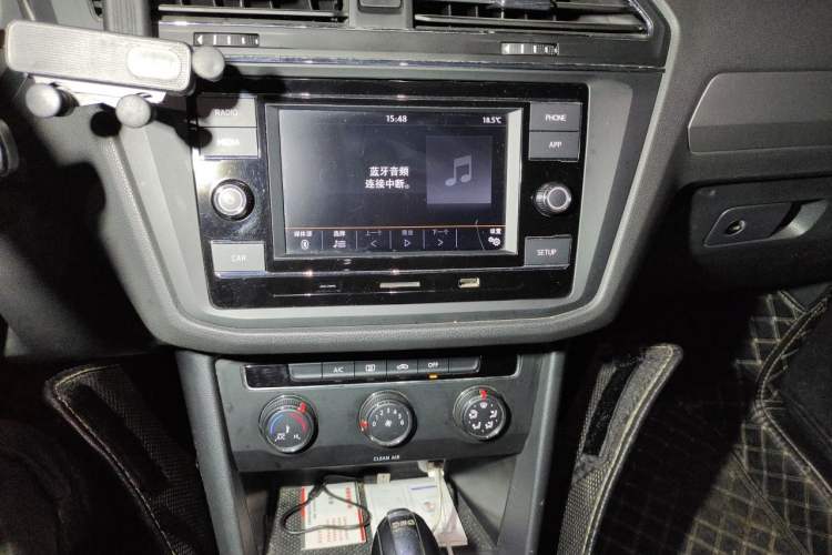 Used Volkswagen Tiguan L 2019 330TSI Automatic Two-Wheel Drive Luxury Edition China VI Standard Audio And AC Panel