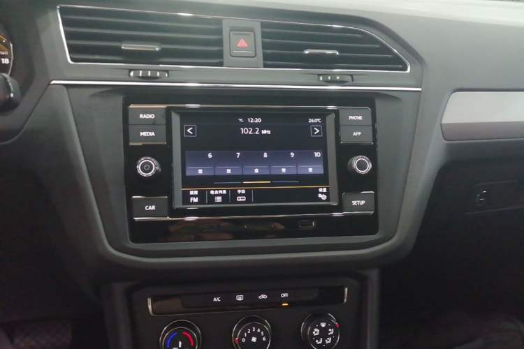 Used Volkswagen Tiguan L 2019 330TSI Automatic Two-Wheel Drive Luxury Edition China VI Standard Audio And AC Panel