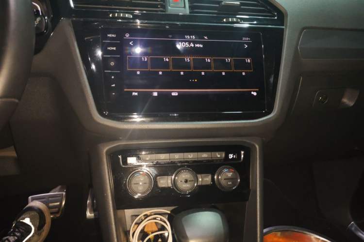Used Volkswagen Tiguan L 2019 330TSI Automatic Two-Wheel Drive R-Line Flagship Edition China V Standard Audio And AC Panel