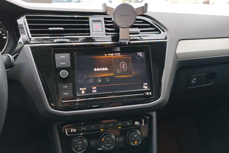 Used Volkswagen Tiguan L 2019 330TSI Automatic Two-Wheel Drive Smart Luxury Version China VI Standard Audio And AC Panel