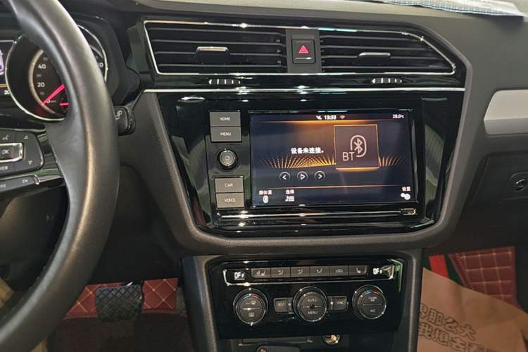 Used Volkswagen Tiguan L 2019 330TSI Automatic Two-Wheel Drive Smart Luxury Version China V Emission Standard Audio And AC Panel