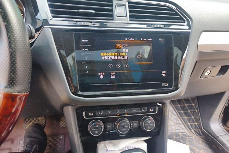 Used Volkswagen Tiguan L 2019 Revised 330TSI Automatic Two-Wheel Drive Smart & Luxury Edition China VI Standard Audio And AC Panel