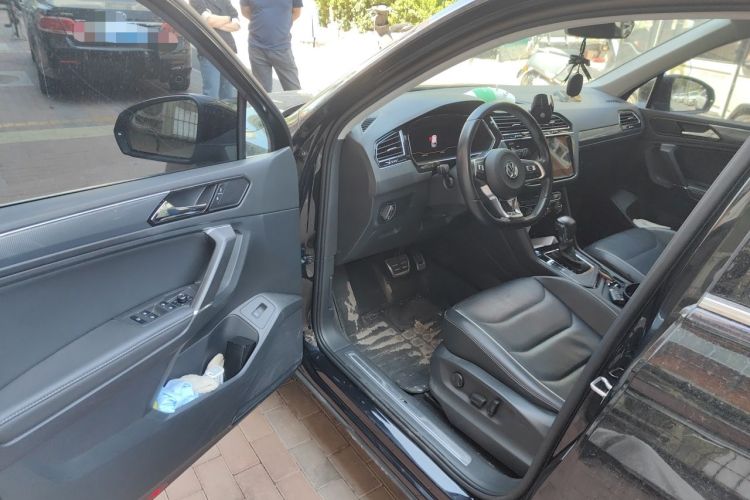 Used Volkswagen Tiguan L 2019 Restyled 330TSI Automatic Two-Wheel Drive R-Line Flagship Version China VI Standard Driver Seat