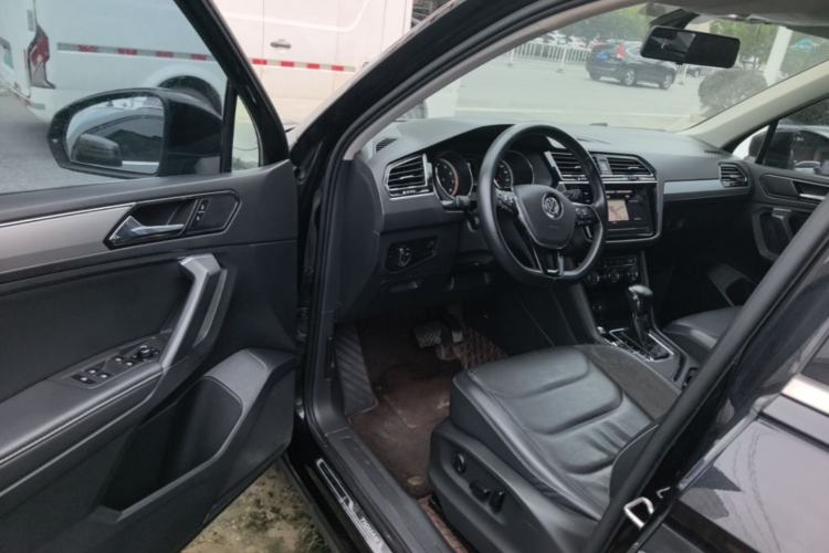 Used Volkswagen Tiguan L 2019 Updated Version 330TSI Automatic Two-Wheel Drive Panoramic Comfort Edition China VI Standard Driver Seat