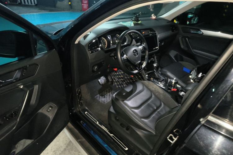 Used Volkswagen Tiguan L 2019 330TSI Automatic Two-Wheel Drive Smart Luxury Version China VI Standard Driver Seat
