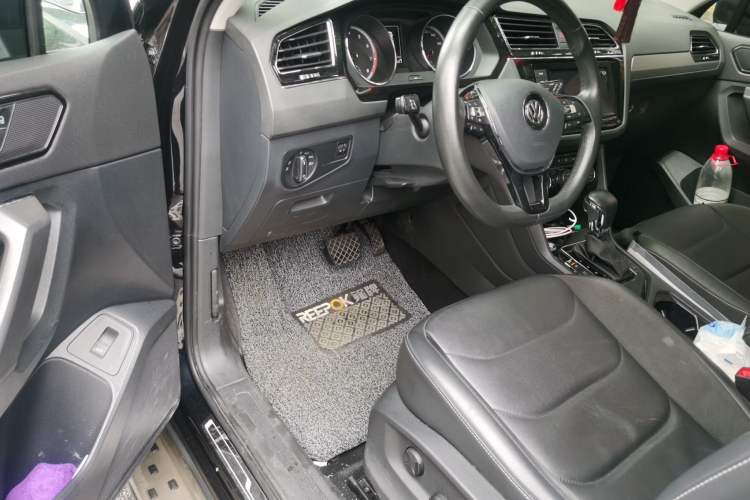 Used Volkswagen Tiguan L 2019 330TSI Automatic Two-Wheel Drive Panoramic Comfort Edition China V Standard Driver Seat