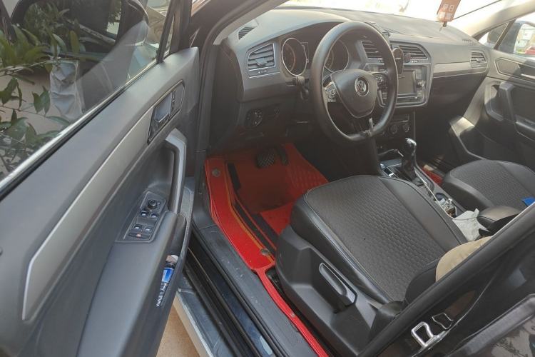Used Volkswagen Tiguan L 2019 330TSI Automatic Two-Wheel Drive Luxury Edition China VI Standard Driver Seat