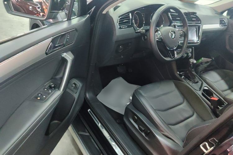 Used Volkswagen Tiguan L 2019 330TSI Automatic Two-Wheel Drive Smart Luxury Version China VI Standard Driver Seat