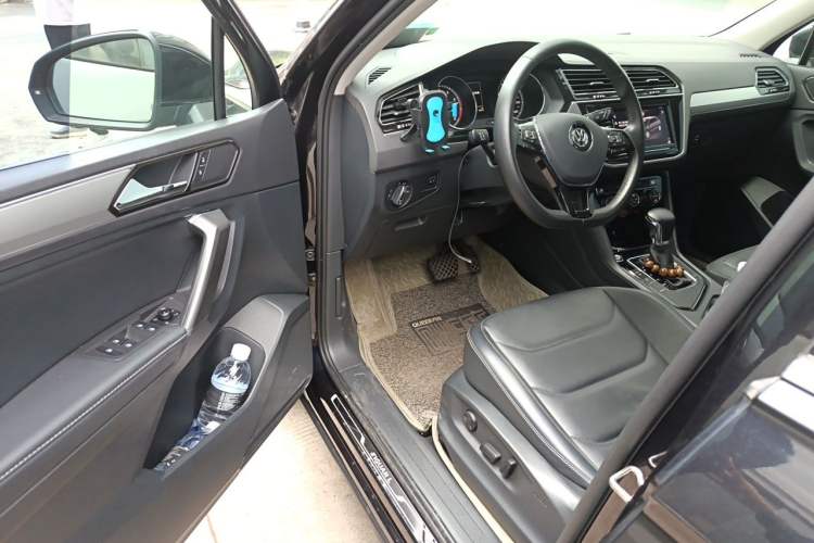 Used Volkswagen Tiguan L 2019 330TSI Automatic Two-Wheel Drive Panoramic Comfort Edition China V Standard Driver Seat