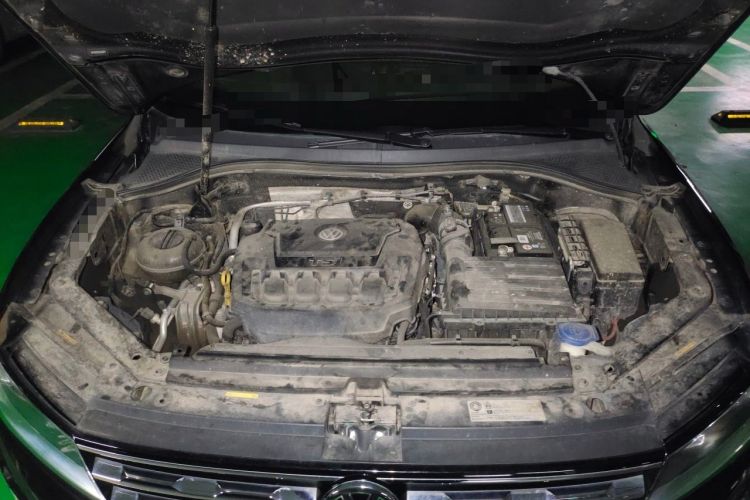 Used Volkswagen Tiguan L 2019 330TSI Automatic Two-Wheel Drive Luxury Edition China VI Standard Engine Bay