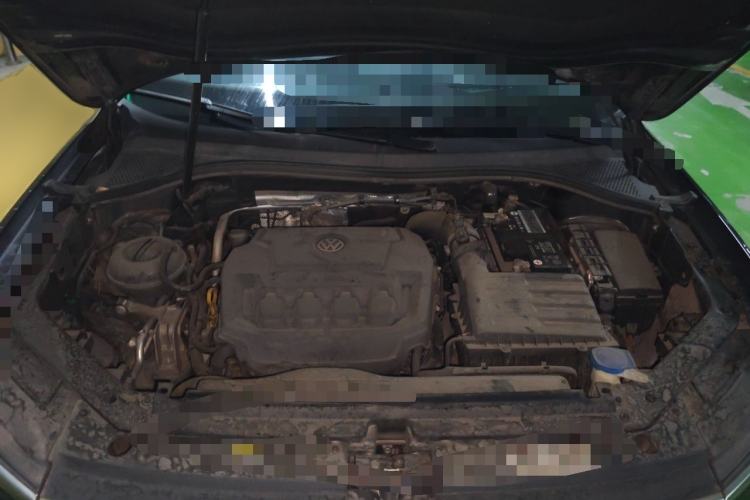 Used Volkswagen Tiguan L 2019 330TSI Automatic Two-Wheel Drive R-Line Flagship Edition China V Standard Engine Bay