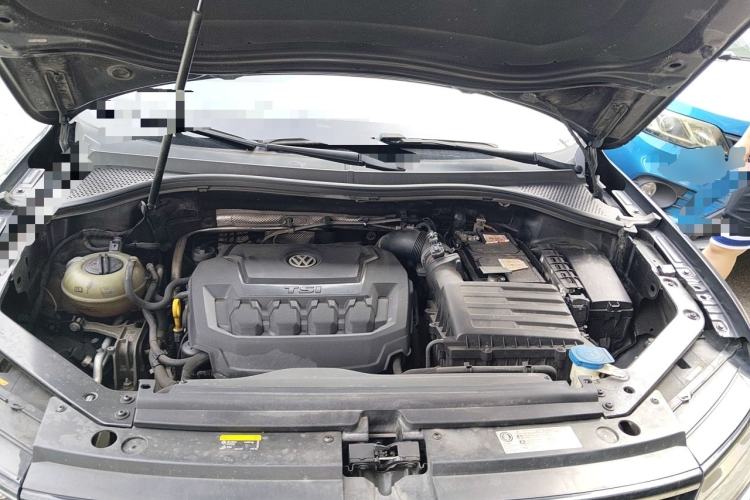 Used Volkswagen Tiguan L 2019 330TSI Automatic Two-Wheel Drive Panoramic Comfort Edition China V Standard Engine Bay