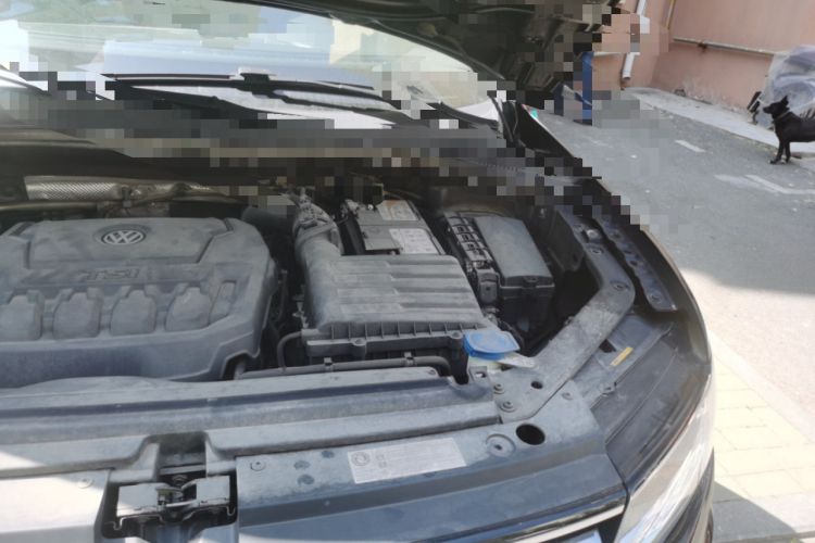 Used Volkswagen Tiguan L 2019 330TSI Automatic Two-Wheel Drive Smart Luxury Version China VI Standard Engine Bay Left