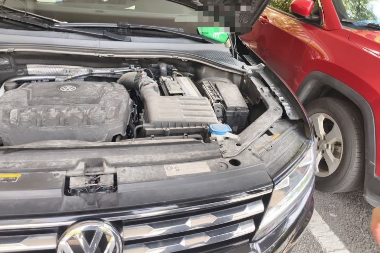 Used Volkswagen Tiguan L 2019 330TSI Automatic Two-Wheel Drive Panoramic Comfort Edition China VI Standard Engine Bay Left