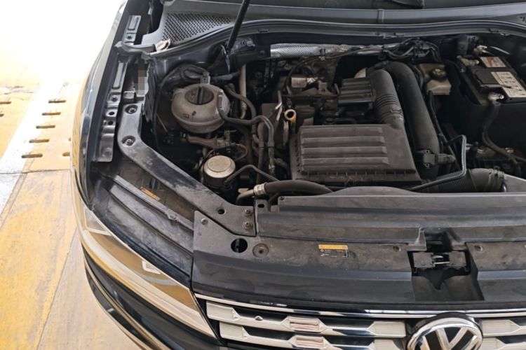 Used Volkswagen Tiguan L 2019 280TSI Automatic Two-Wheel Drive Panoramic Comfort Edition China VI Standard Engine Bay Right