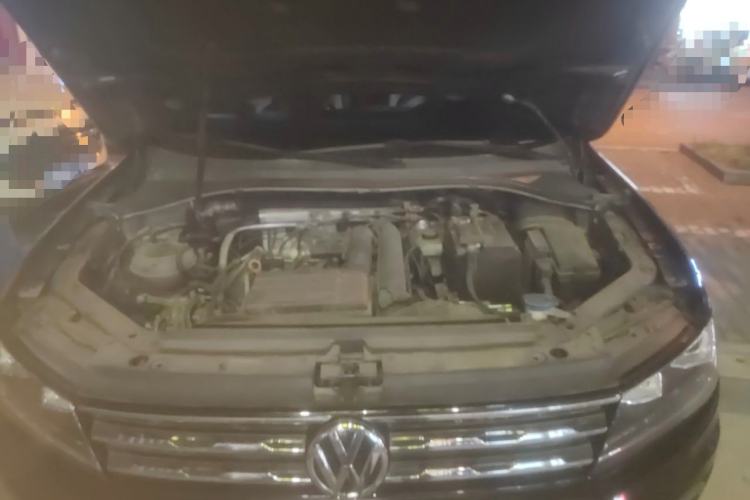 Used Volkswagen Tiguan L 2019 280TSI Automatic Two-Wheel Drive Panoramic Comfort Edition China V Standard Engine Bay