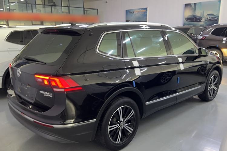 Used Volkswagen Tiguan L 2019 330TSI Automatic Two-Wheel Drive Panoramic Comfort Edition China VI Standard Exterior 2
