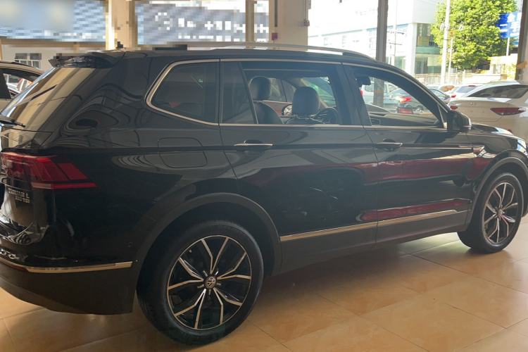 Used Volkswagen Tiguan L 2019 Revised 330TSI Automatic Two-Wheel Drive Smart & Luxury Edition China VI Standard Exterior 4