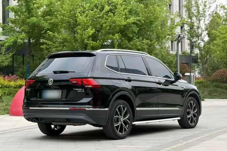Used Volkswagen Tiguan L 2019 330TSI Automatic Two-Wheel Drive Smart Luxury Version China V Emission Standard Exterior 5