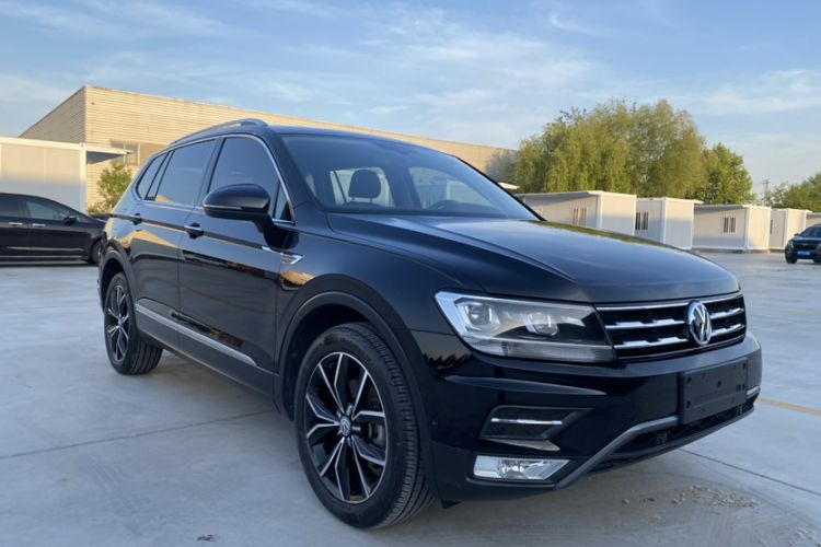 Used Volkswagen Tiguan L 2019 330TSI Automatic Two-Wheel Drive Smart Luxury Version China V Emission Standard Exterior 5